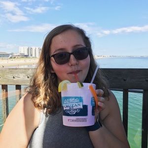 Meet your Posher, Abigale